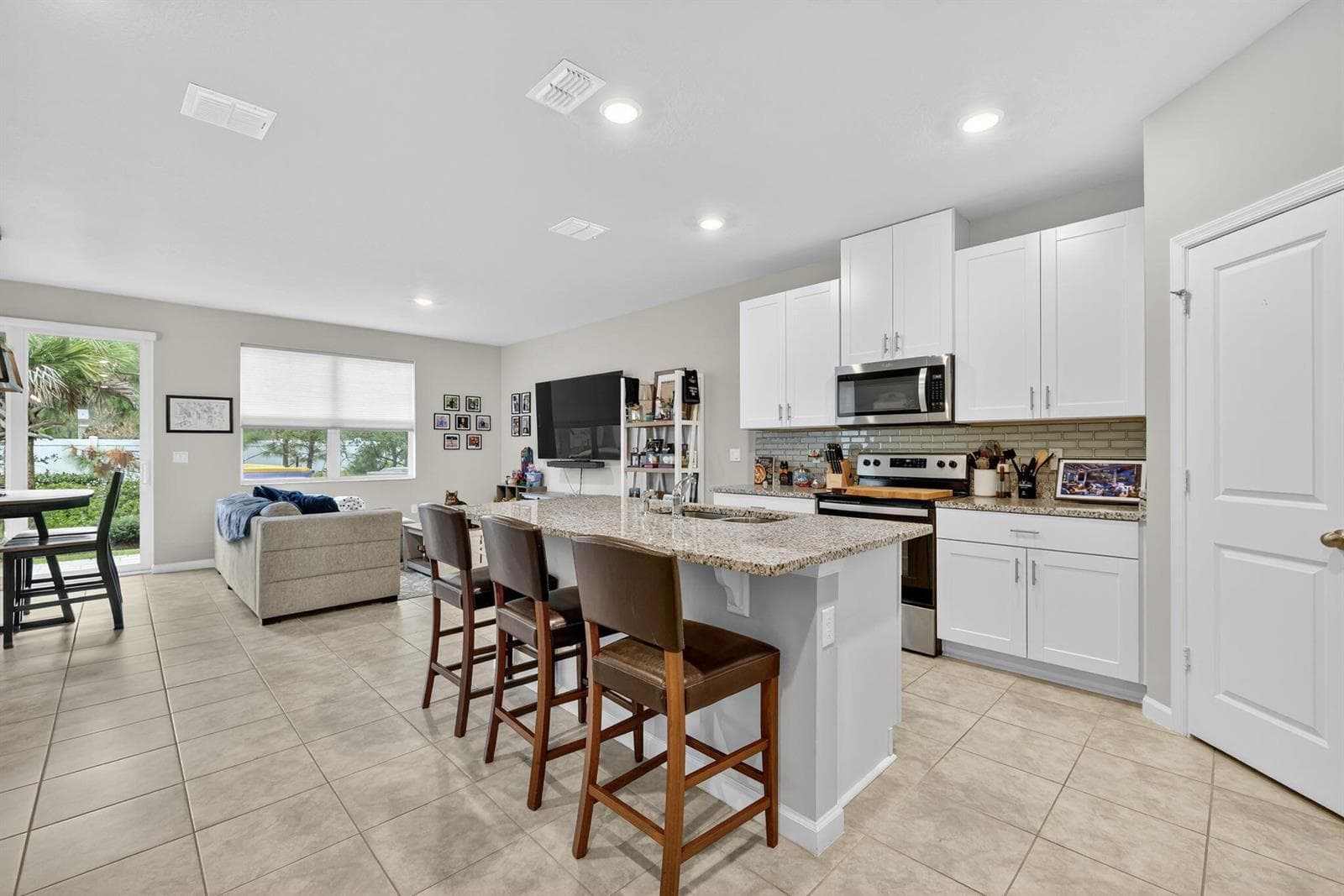 5672 SE Edgewater Circle, Stuart, FL 34997 — zdjęcie 5