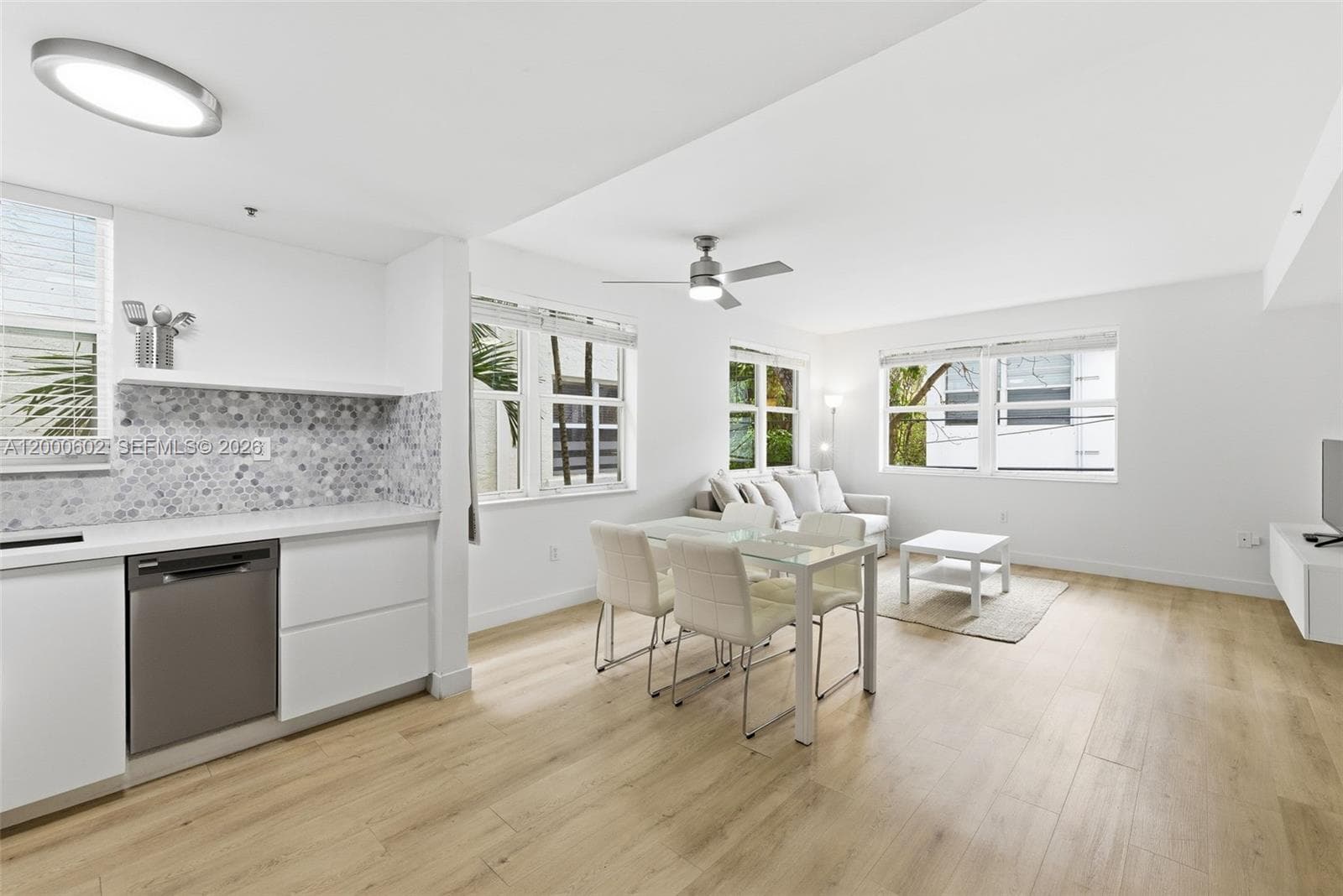 1550 Drexel Ave # 207, Miami Beach, FL 33139 — zdjęcie 2