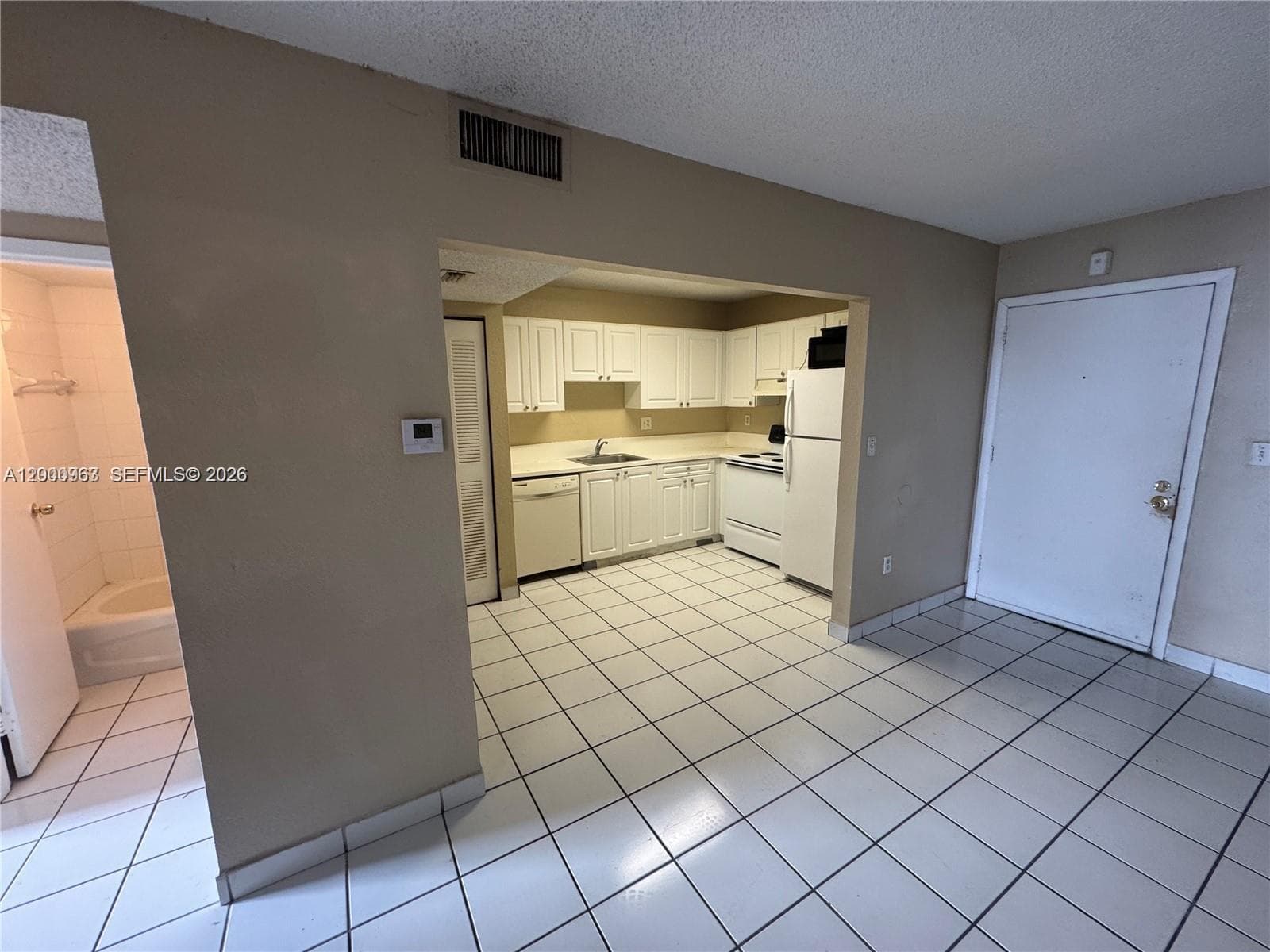 5100 SW 41st St # PH1, Pembroke Park, FL 33023