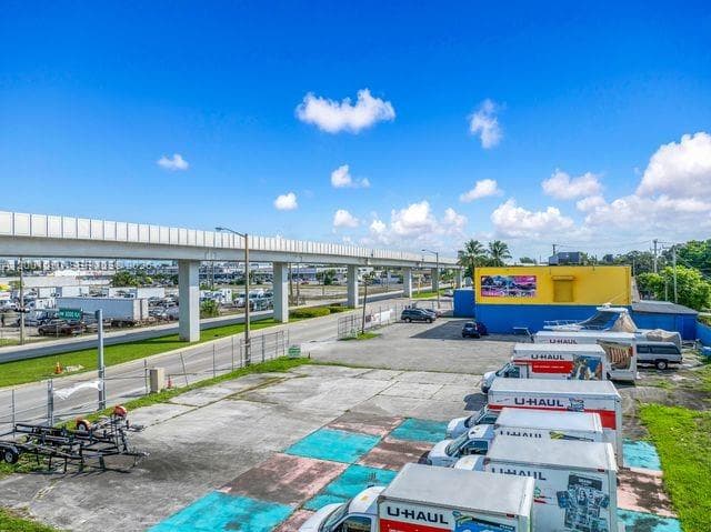 3030 NW 79th St, Miami, FL 33147 — zdjęcie 4