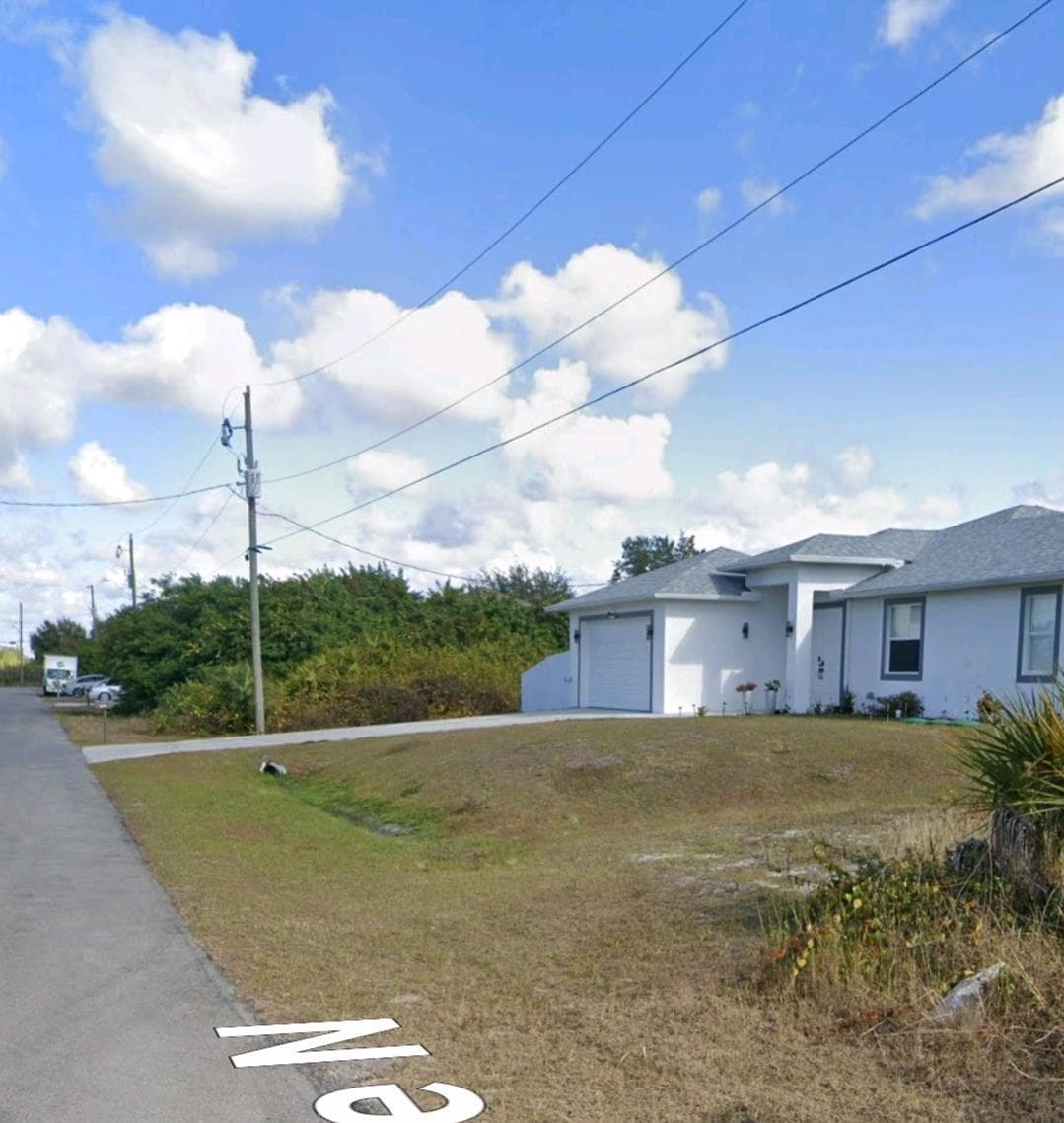 6006 Flora Avenue N, Lehigh Acres, FL 33971 — zdjęcie 5