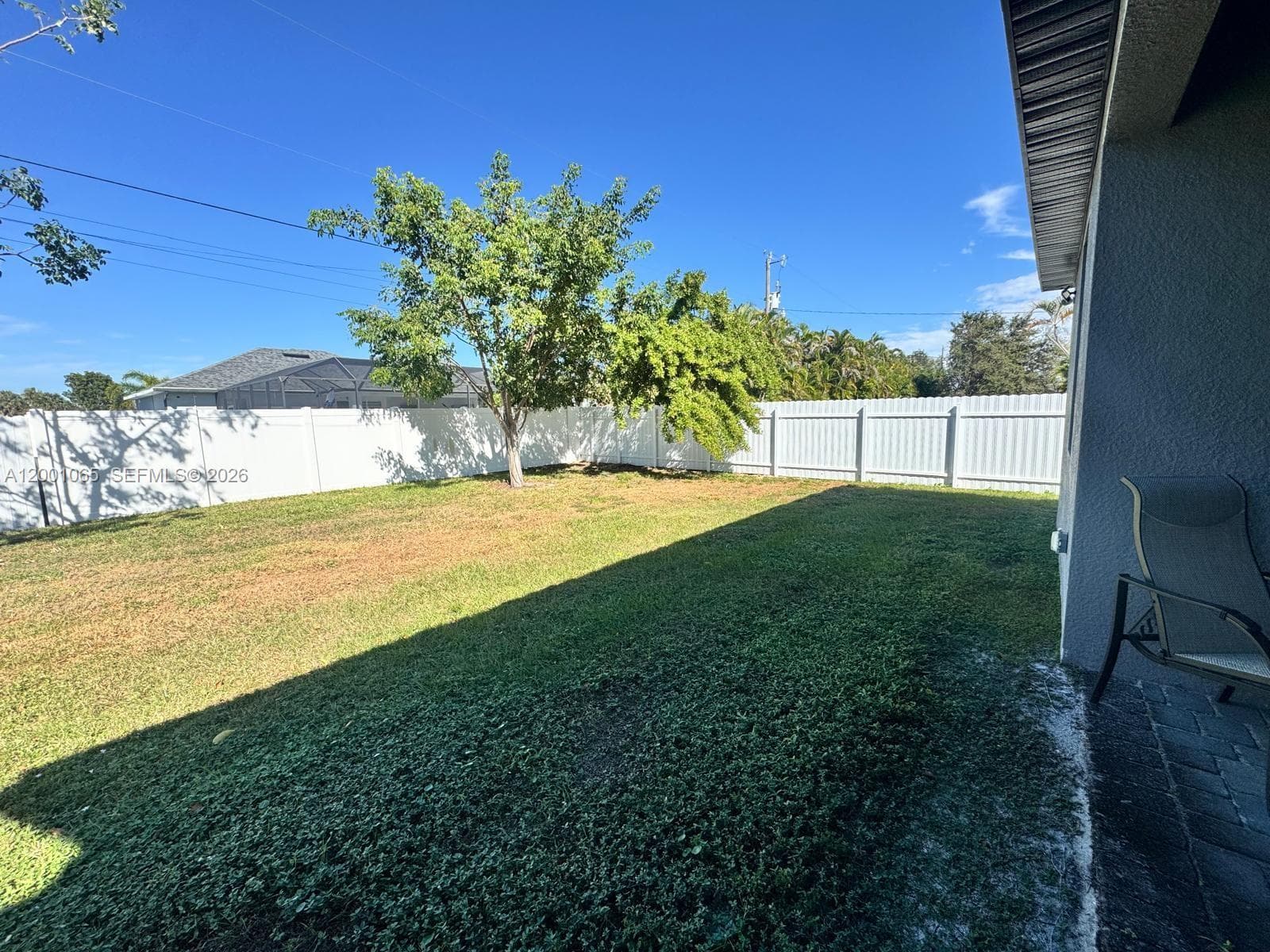 209 SE 26TH TER, Cape Coral, FL 33904-2766 — zdjęcie 3