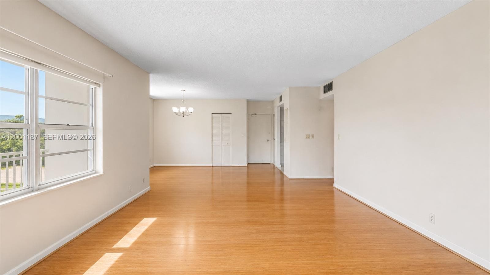 300 Bayview Dr # 315, Sunny Isles Beach, FL 33160 — zdjęcie 4