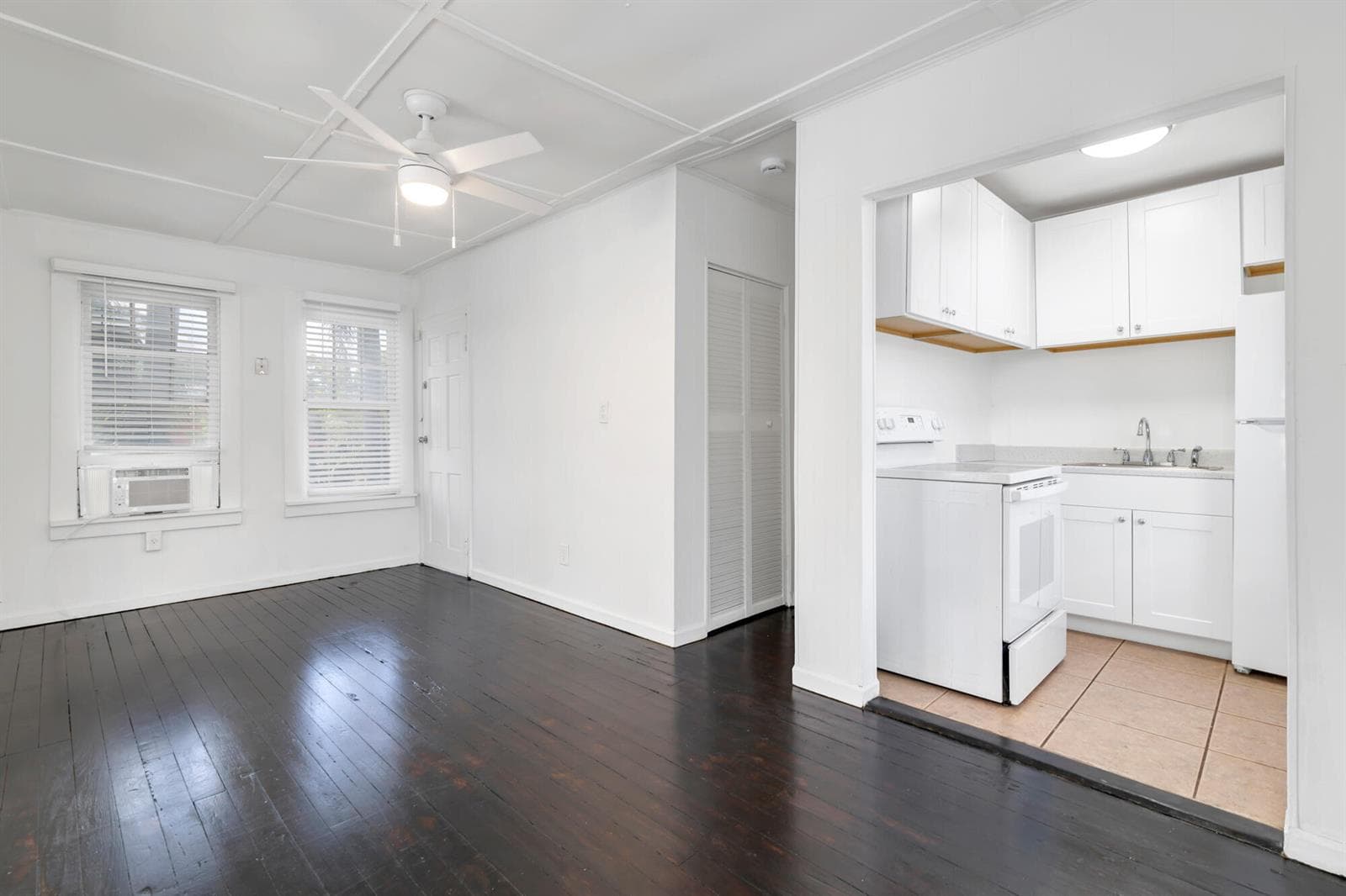 204 Conniston Road # Upstairs Apartment, West Palm Beach, FL 33405 — zdjęcie 4