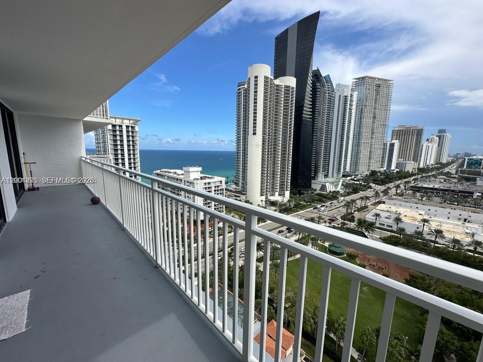 210 174th St # 2202, Sunny Isles Beach, FL 33160 — zdjęcie 2