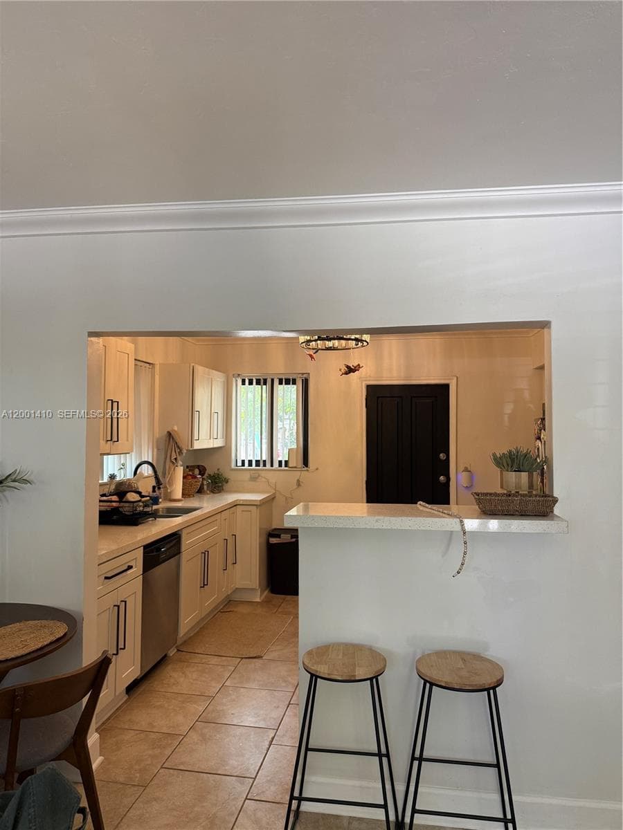 5530 NW Miami Ct, Miami, FL 33127 — zdjęcie 5