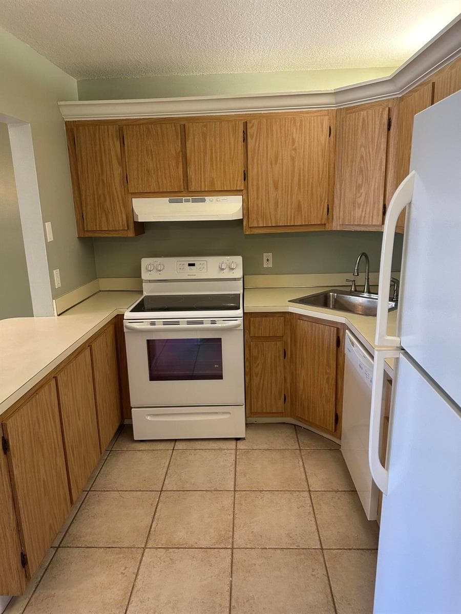 436 Pine Glen Lane # D-1, FL 33463 — zdjęcie 5
