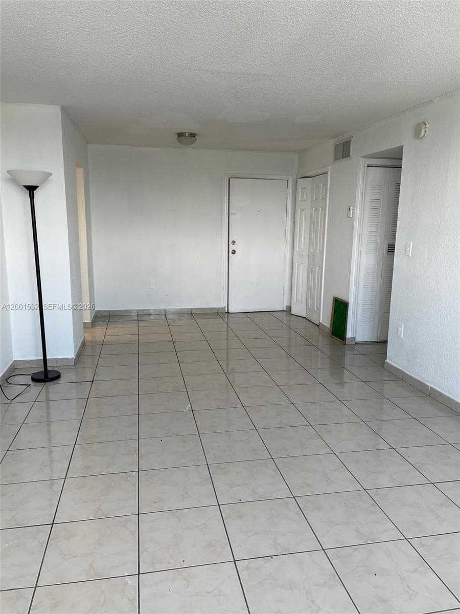 666 W 81st St # 407, Hialeah, FL 33014 — zdjęcie 5