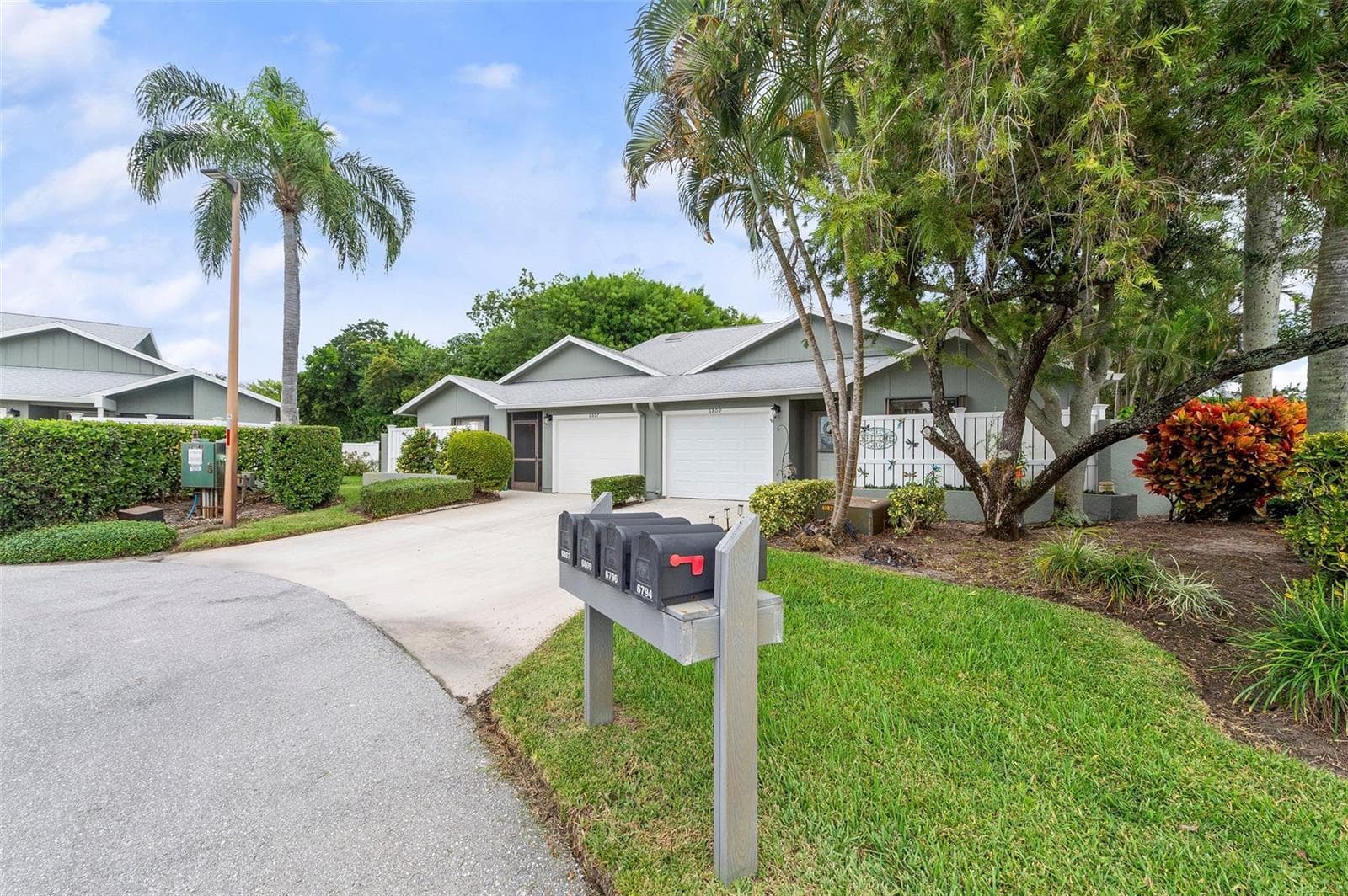 6809 SE Yorktown Drive, Hobe Sound, FL 33455 — zdjęcie 2