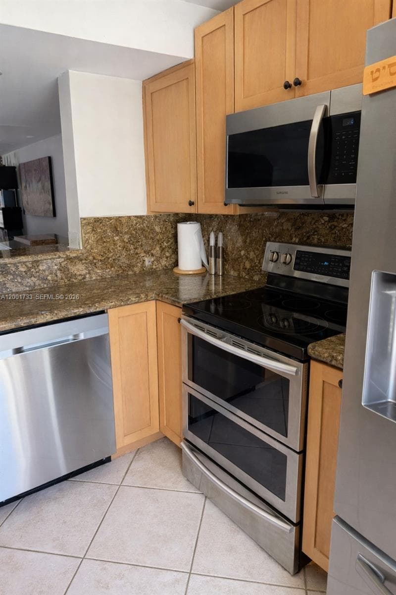 2661 NE 164th St # 40, North Miami Beach, FL 33160 — zdjęcie 4