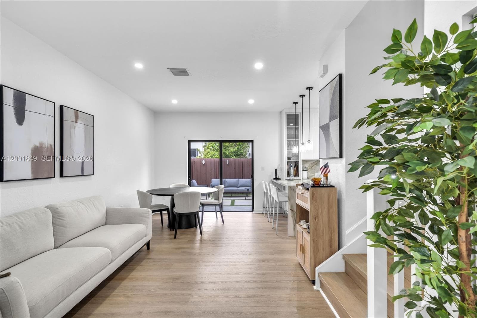 21444 NE 2nd Path, Miami, FL 33179 — zdjęcie 5