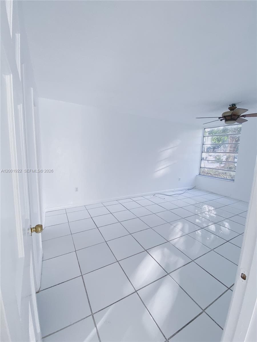870 NW 87th Ave # 110, Miami, FL 33172