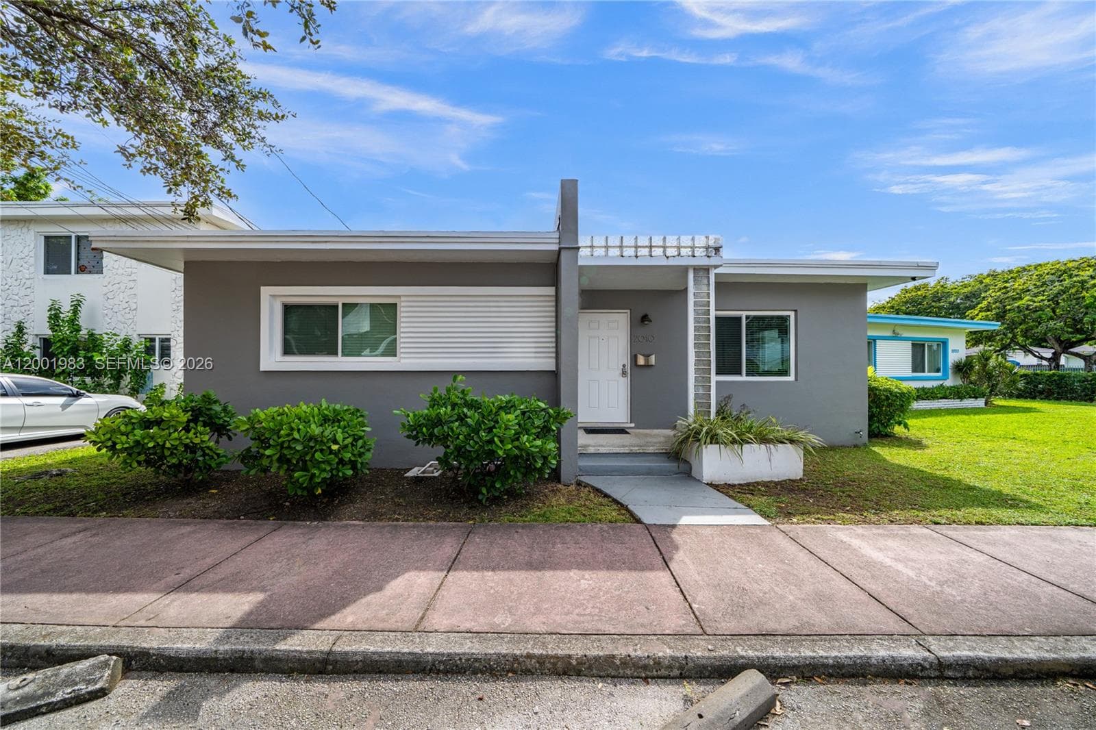 2010 Calais Dr, Miami Beach, FL 33141 — zdjęcie 2