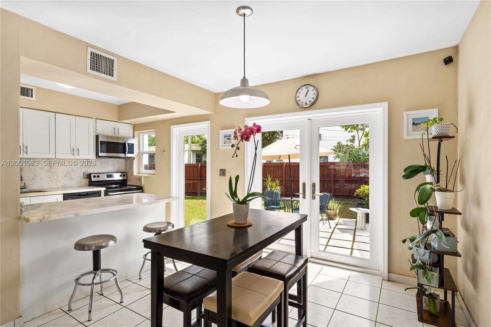 2010 Calais Dr, Miami Beach, FL 33141 — zdjęcie 3