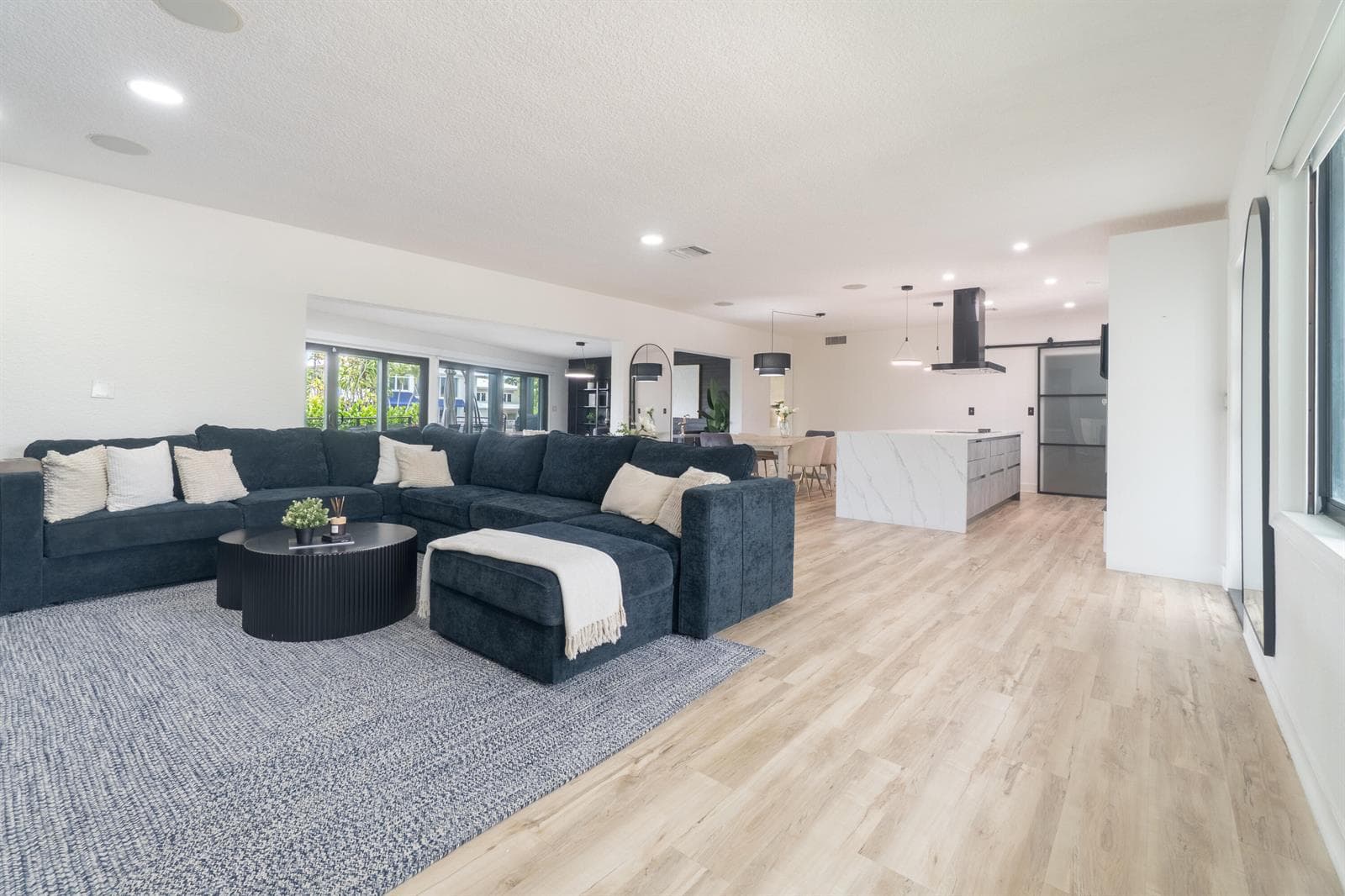 2878 NE 26th Street, Fort Lauderdale, FL 33305 — zdjęcie 3