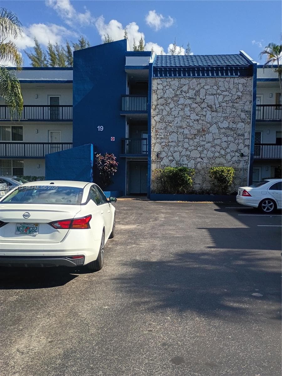 3040 Holiday Springs Blvd # 110, Margate, FL 33063 — zdjęcie 3