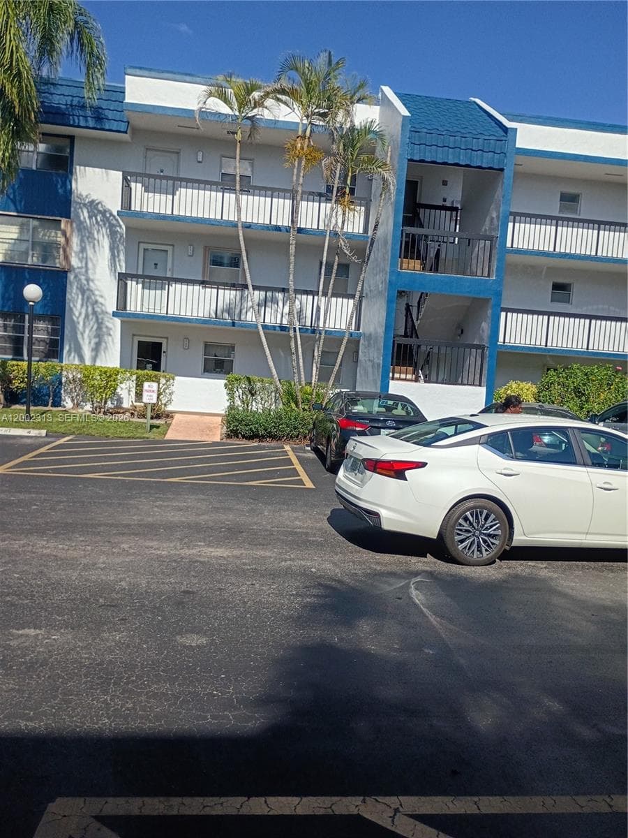 3040 Holiday Springs Blvd # 110, Margate, FL 33063