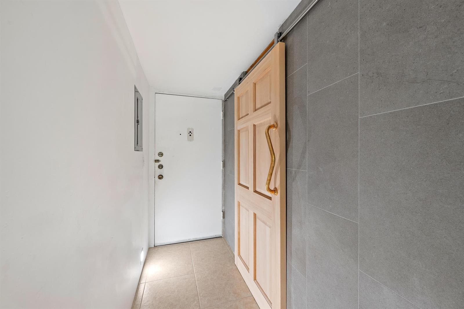 1516 S Lakeside Drive # 106, FL 33460 — zdjęcie 2