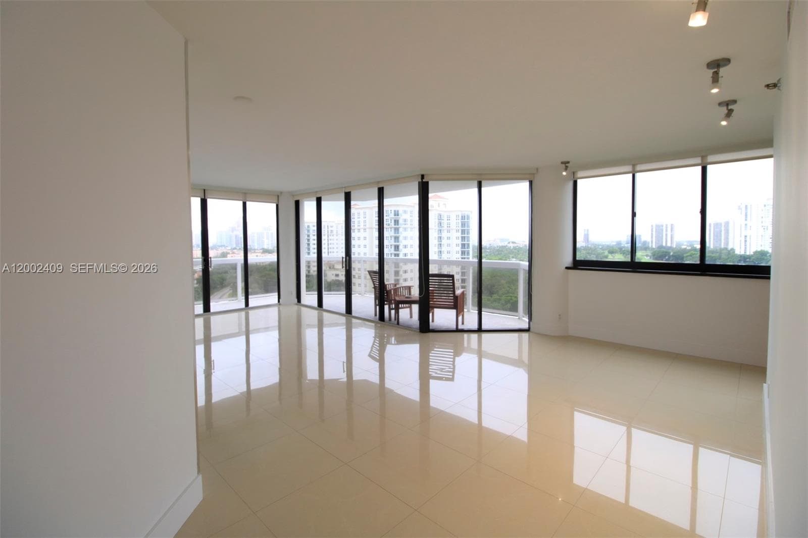 20185 E Country Club Dr # 1105, Aventura, FL 33180 — zdjęcie 3