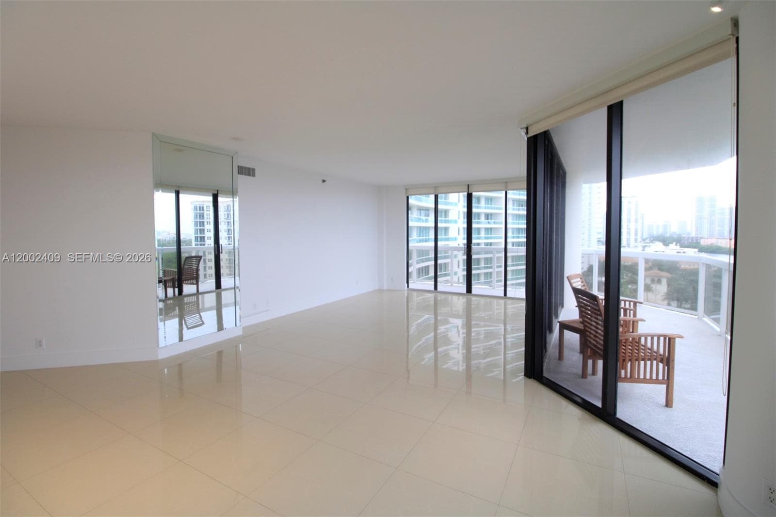 20185 E Country Club Dr # 1105, Aventura, FL 33180 — zdjęcie 4