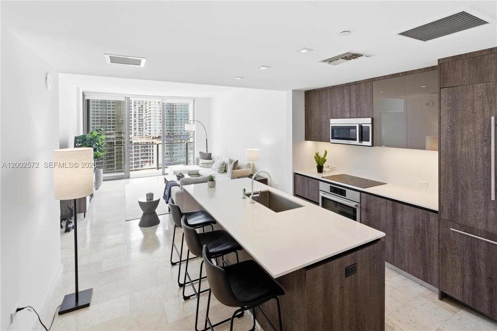 68 SE 6th St # 1106, Miami, FL 33131 — zdjęcie 2