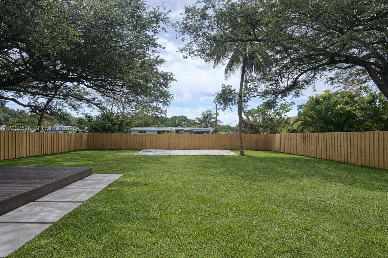 1242 NE 145th St, Miami, FL 33161 — zdjęcie 3