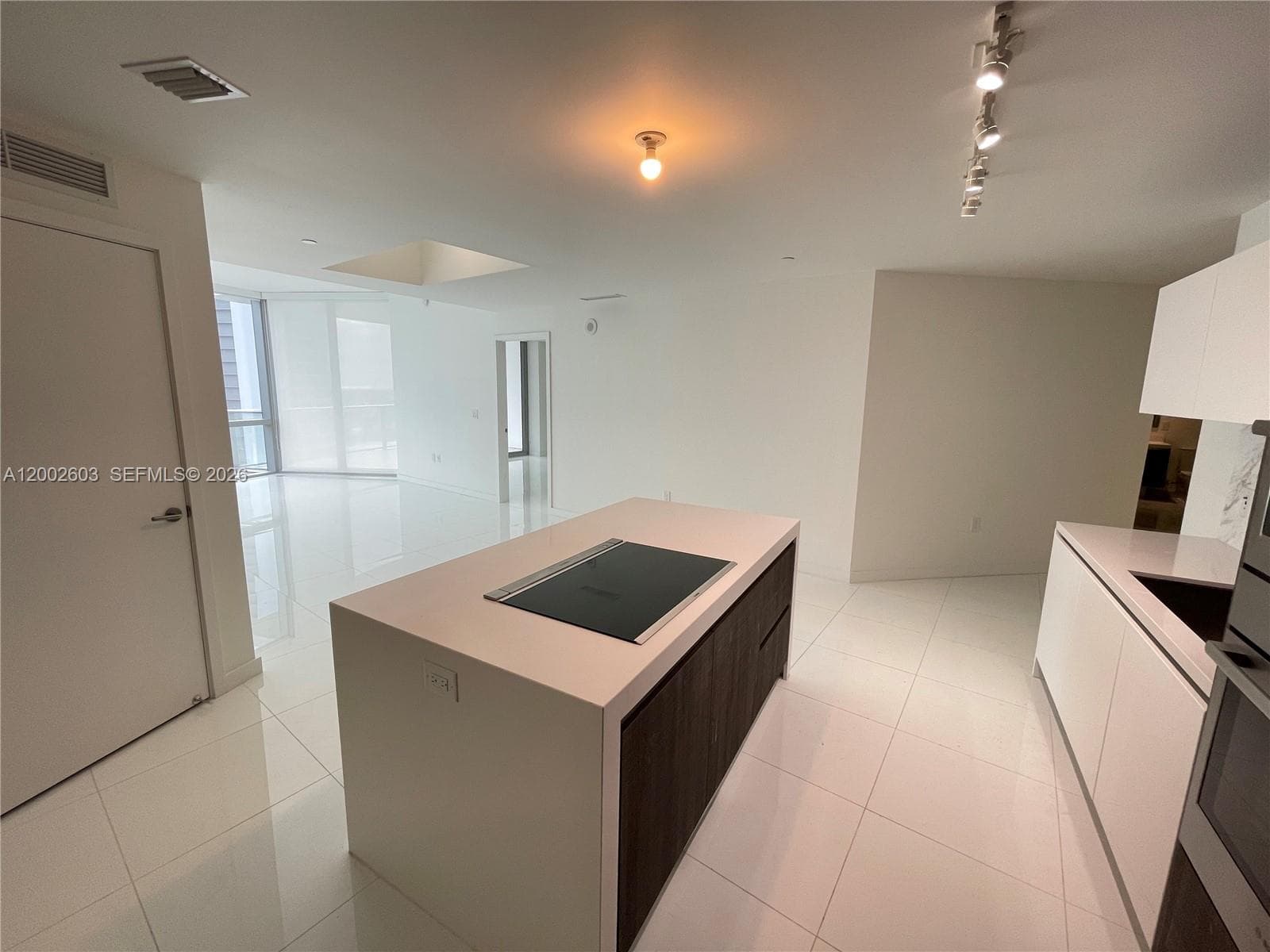 851 NE 1st Ave # 3103, Miami, FL 33132 — zdjęcie 4