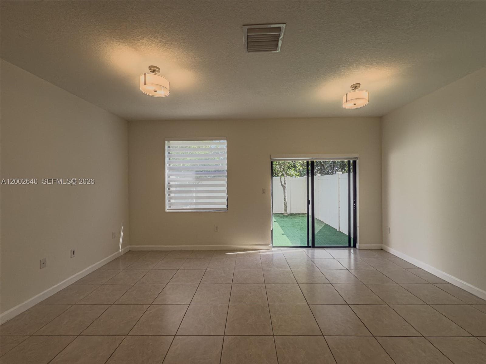 10629 W 32nd Ln, Miami Lakes, FL 33018 — zdjęcie 3