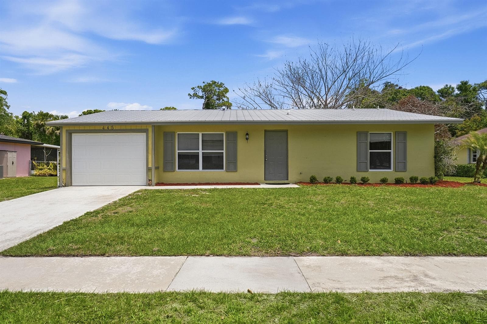 445 NE Armory Circle, Port St. Lucie, FL 34983 — zdjęcie 2