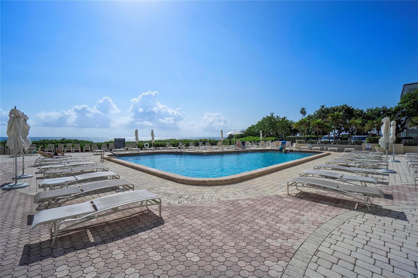 1900 S Ocean Boulevard # 8l, Lauderdale By The Sea, FL 33062 — zdjęcie 2