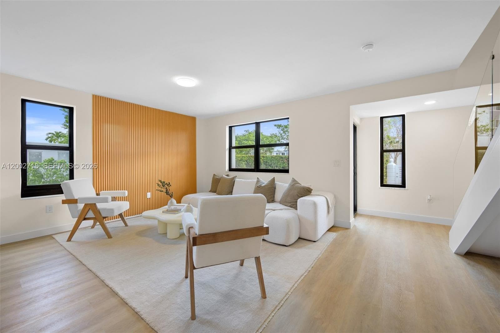 7996 Crespi Blvd, Miami Beach, FL 33141 — zdjęcie 2