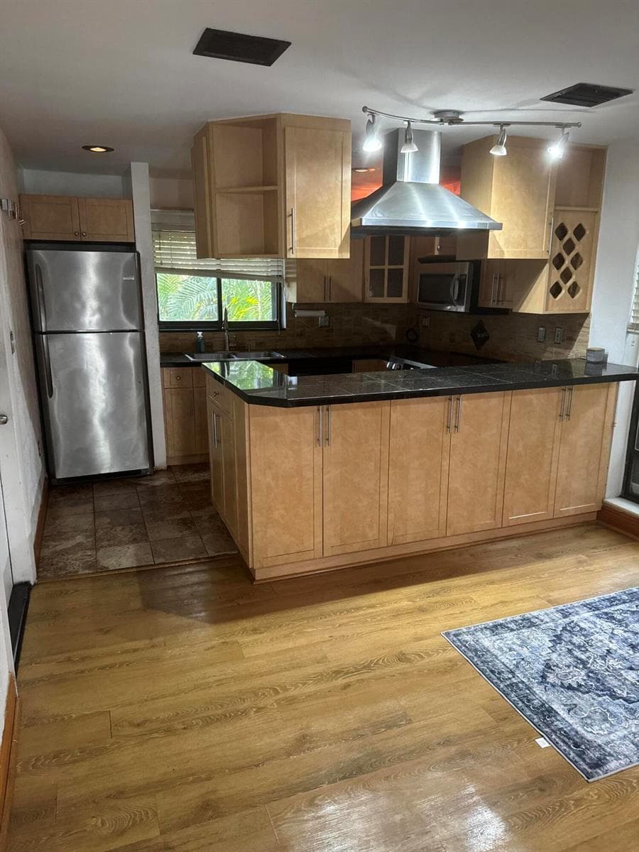 1000 NW N River Drive # 16, Miami, FL 33136 — zdjęcie 4