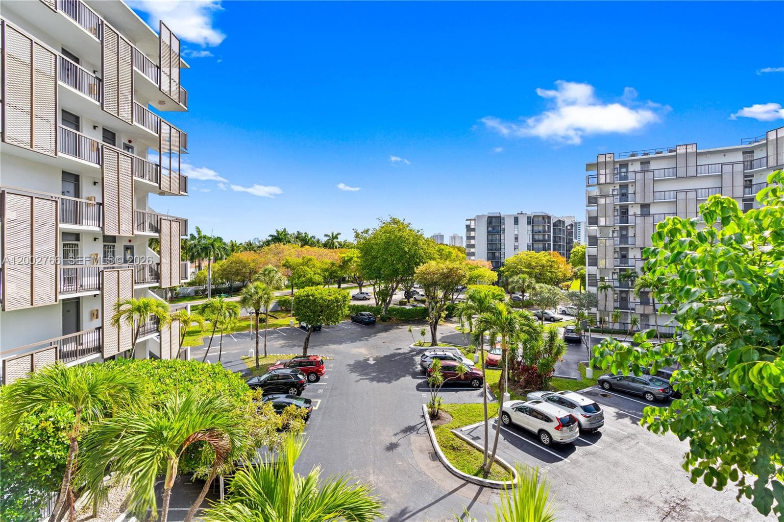 20500 W Country Club Dr # 405, Aventura, FL 33180 — zdjęcie 2