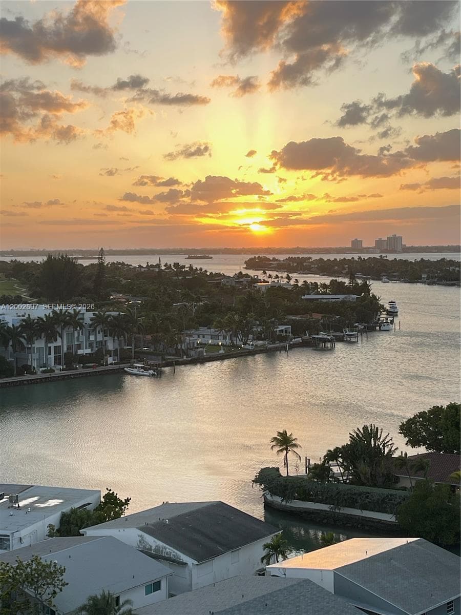 7441 Wayne Ave # 11A, Miami Beach, FL 33141