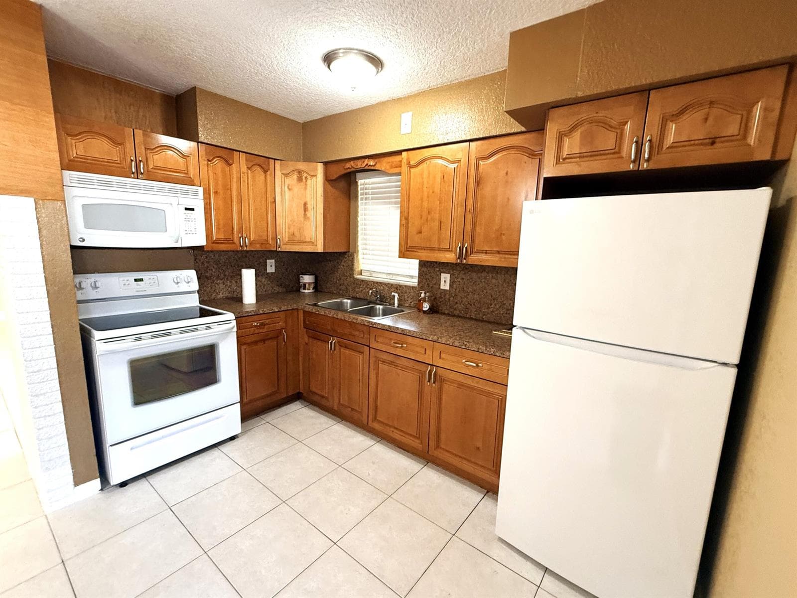 551 SE 15th Street # W, Pompano Beach, FL 33062 — zdjęcie 2