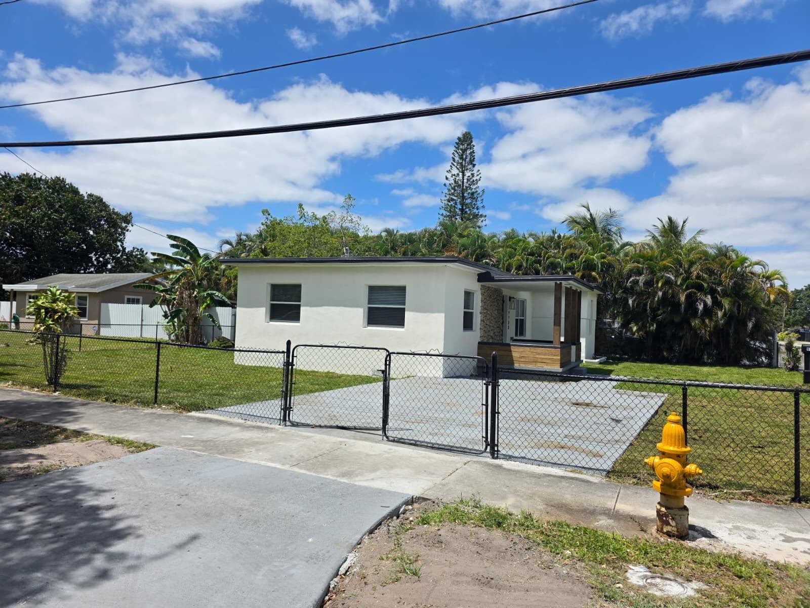 9900 NW 25th Avenue, Miami, FL 33147 — zdjęcie 2