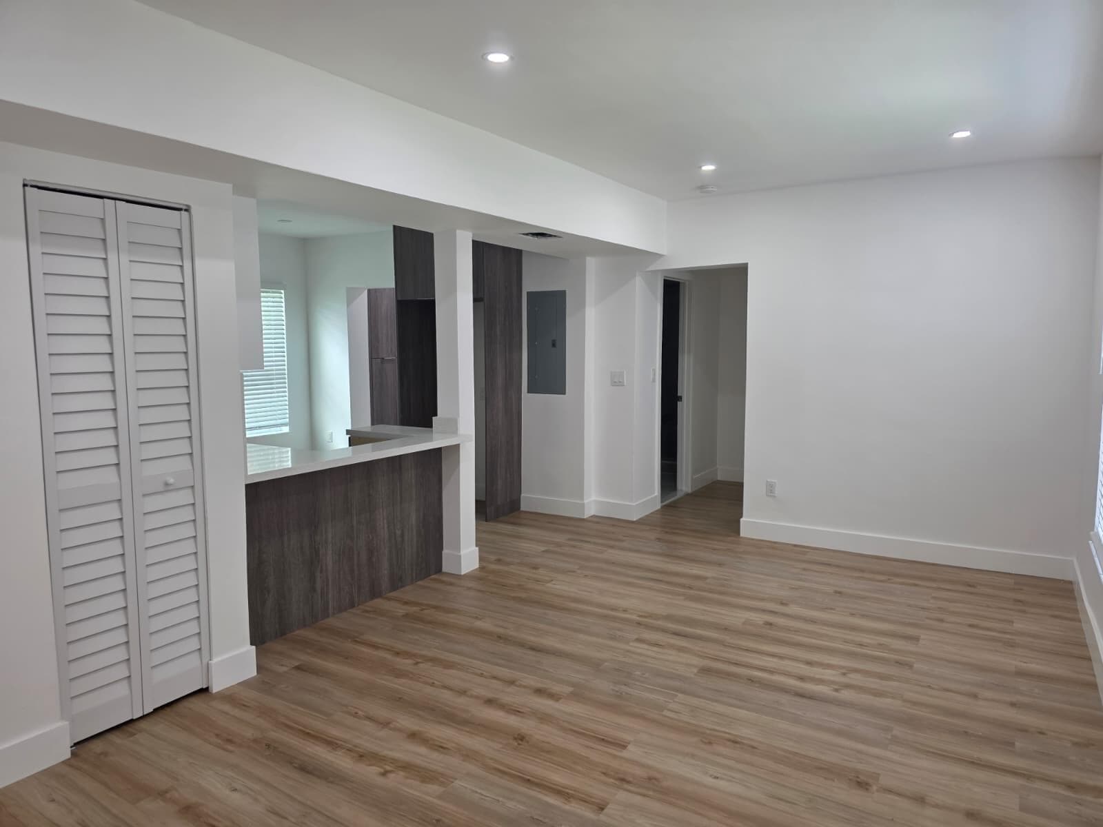 9900 NW 25th Avenue, Miami, FL 33147 — zdjęcie 4