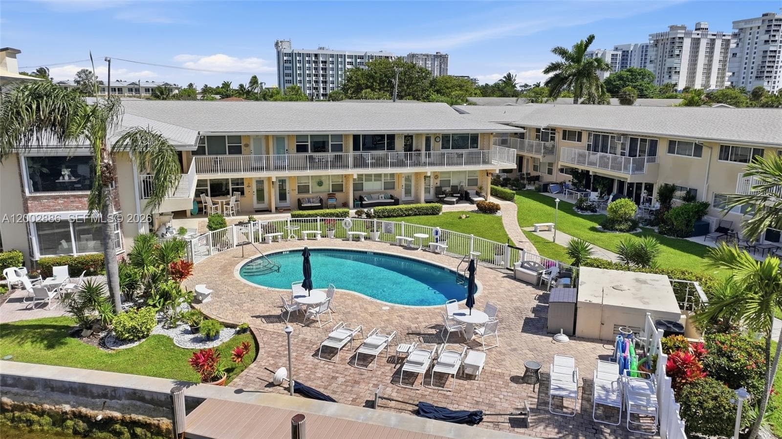3216 SE 12th St # 8, Pompano Beach, FL 33062 — zdjęcie 4