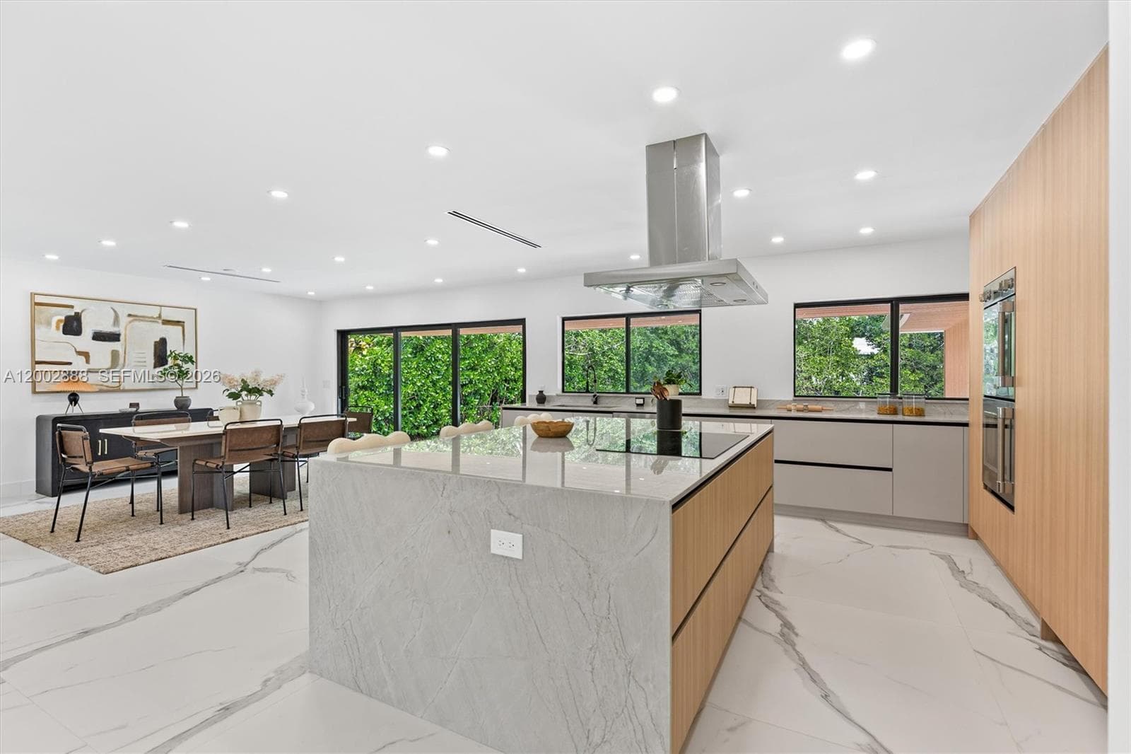 19731 NE 24th Ave, Miami, FL 33180 — zdjęcie 2