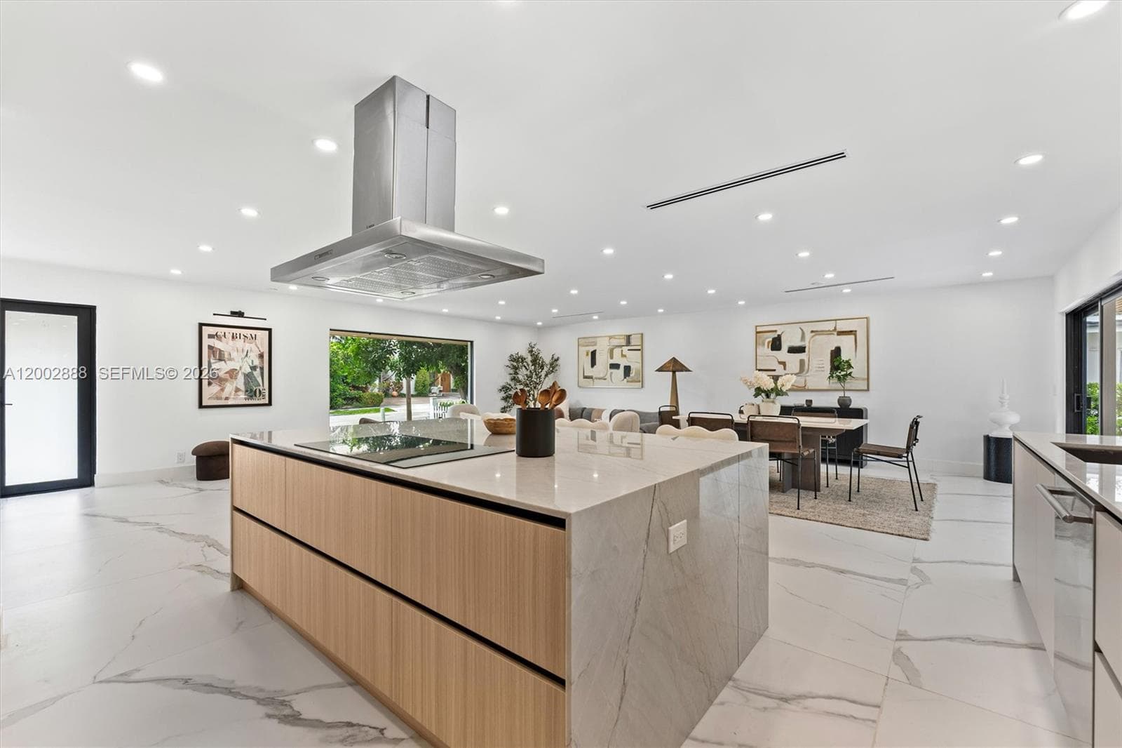 19731 NE 24th Ave, Miami, FL 33180 — zdjęcie 3