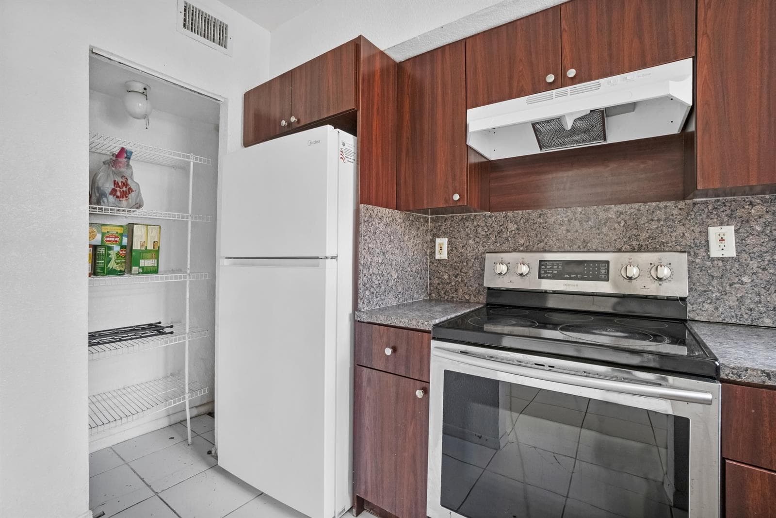 306 NW 84th Terrace # 306, Miami, FL 33150 — zdjęcie 2