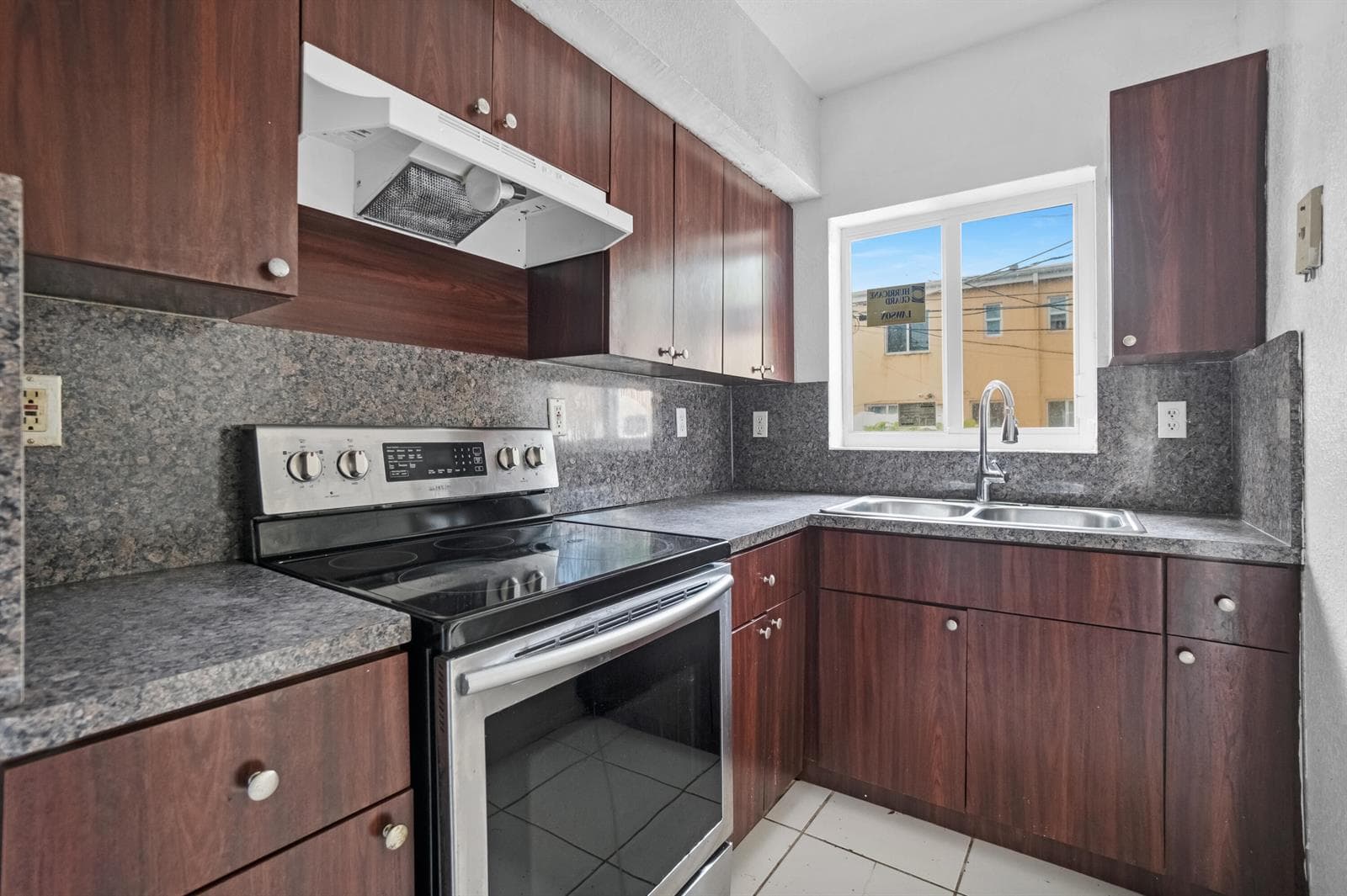 306 NW 84th Terrace # 306, Miami, FL 33150 — zdjęcie 5