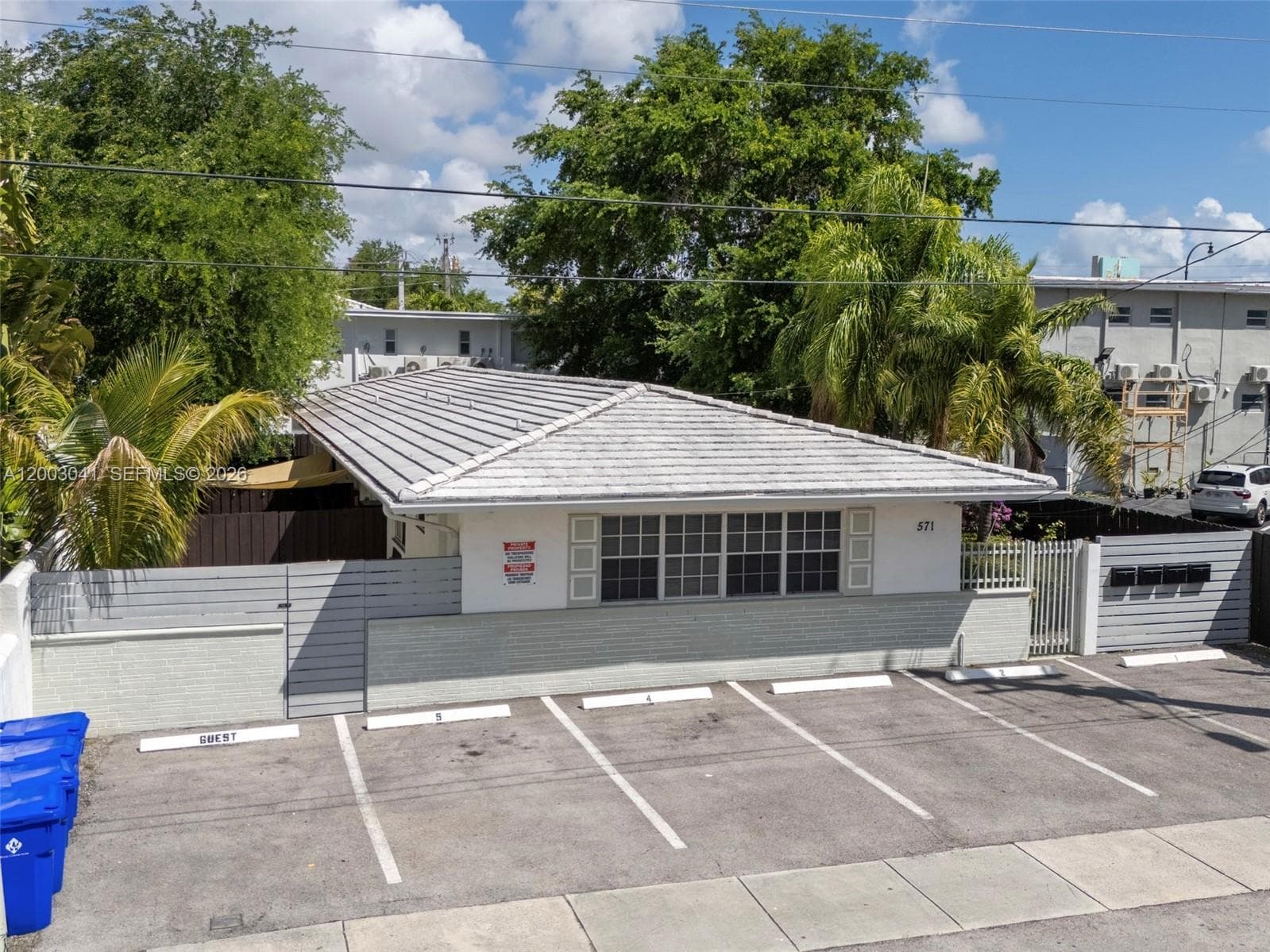 571 NE 67th St, Miami, FL 33138 — zdjęcie 4