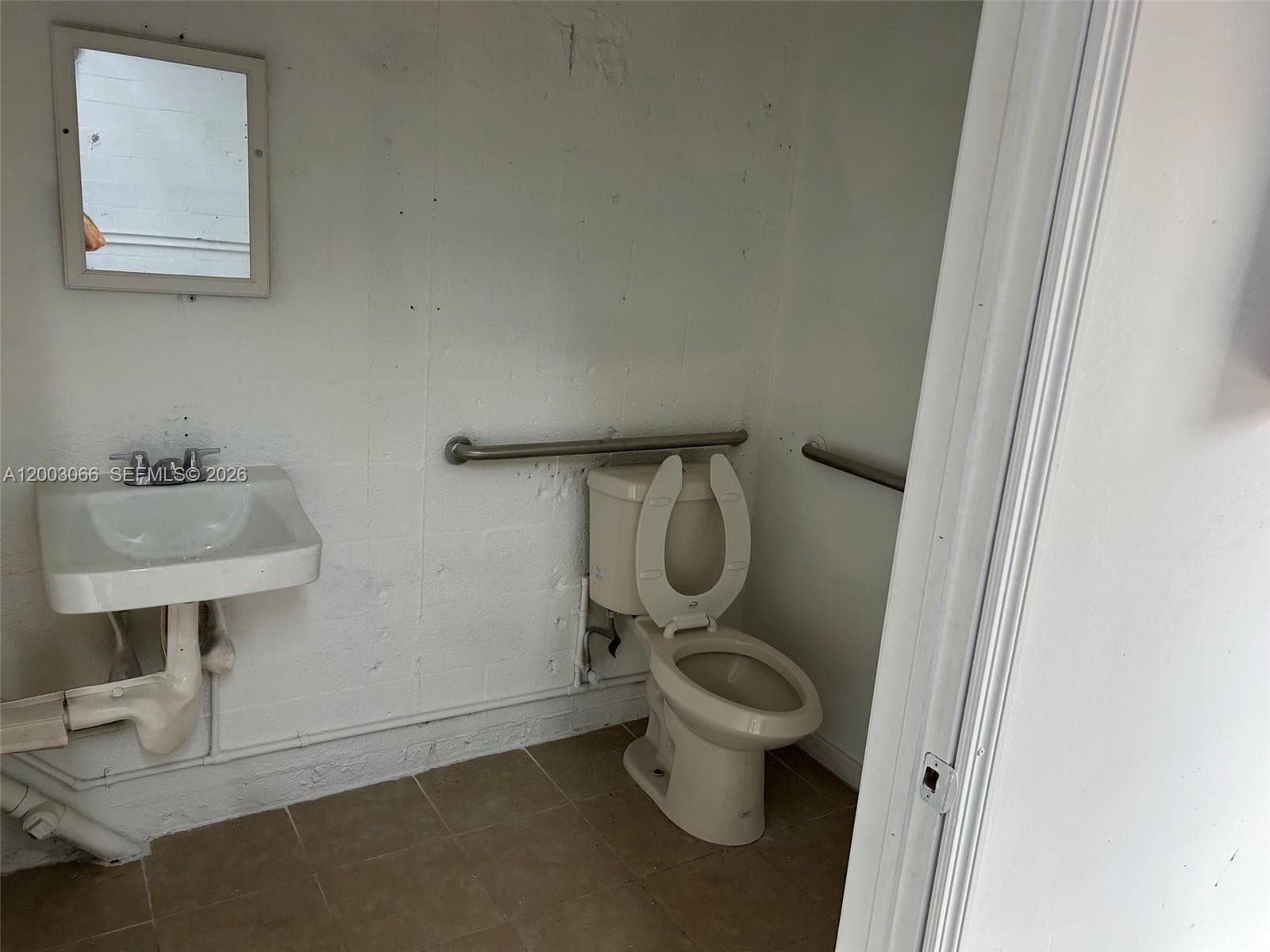 2776 NW 21st Ter, Miami, FL 33142 — zdjęcie 4