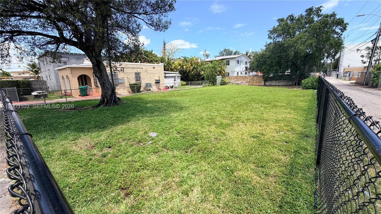 33 NW 21st Ave, Miami, FL 33125 — zdjęcie 4