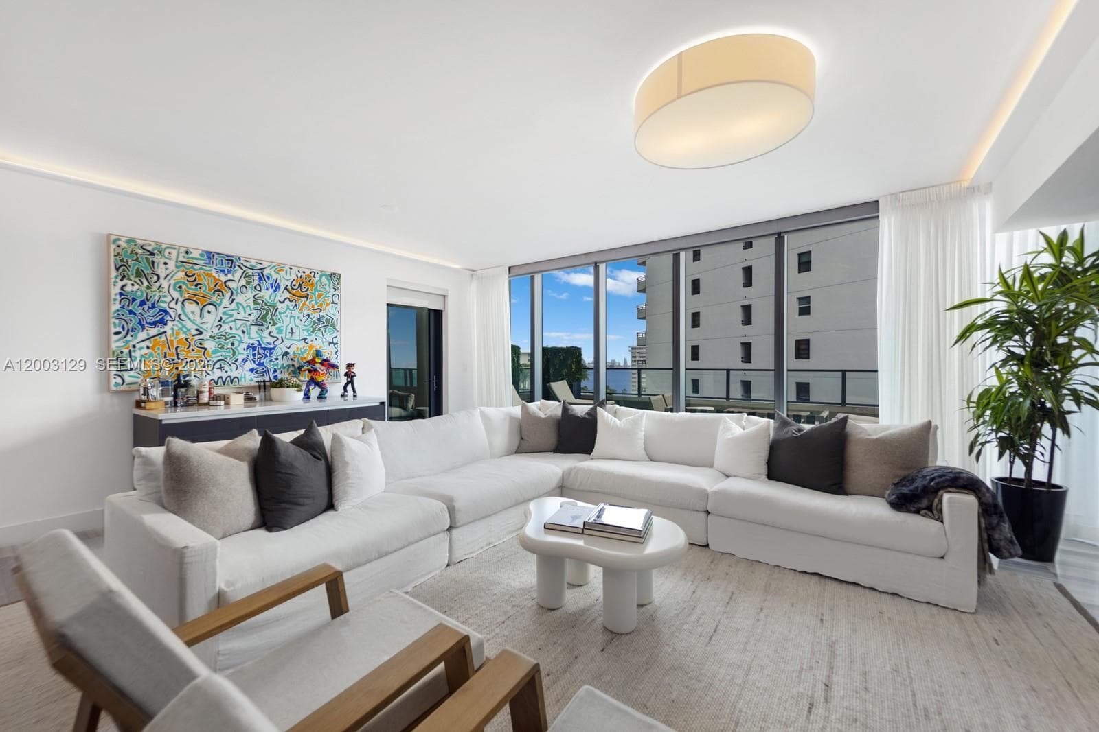 1451 Brickell Ave # 903, Miami, FL 33131