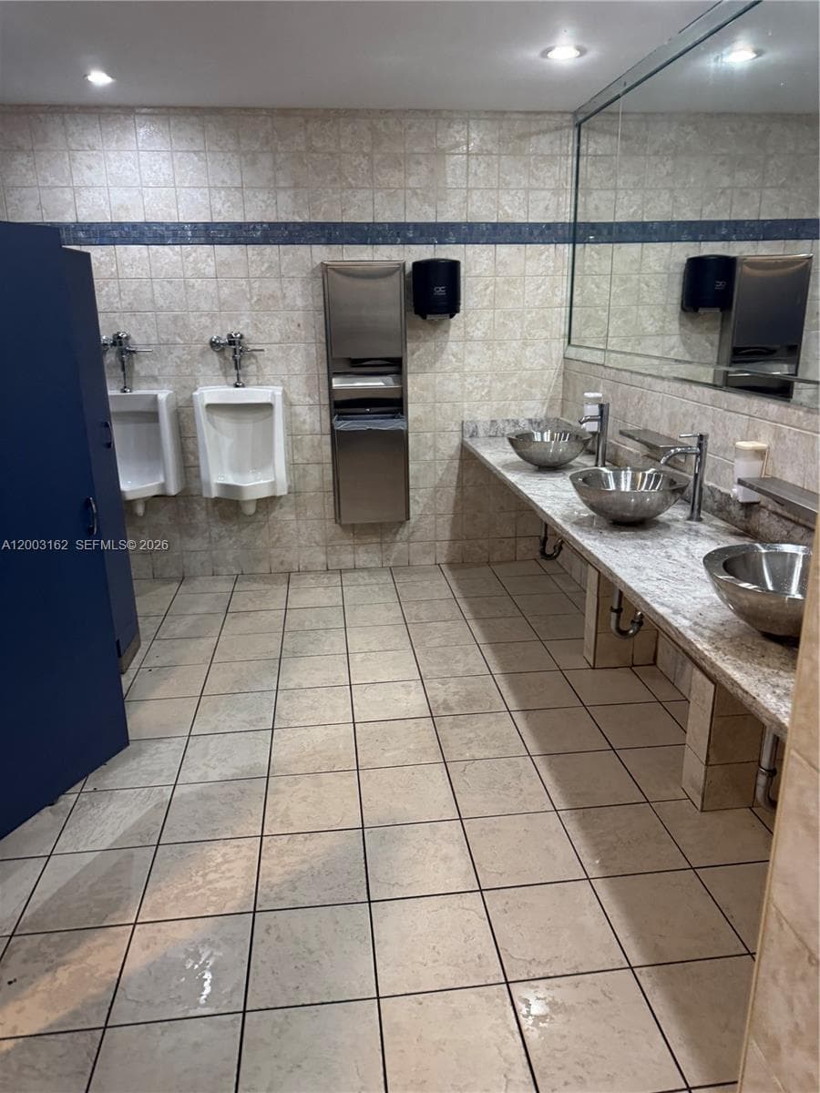 717 Ponce De Leon Blvd # 323, Coral Gables, FL 33134 — zdjęcie 4