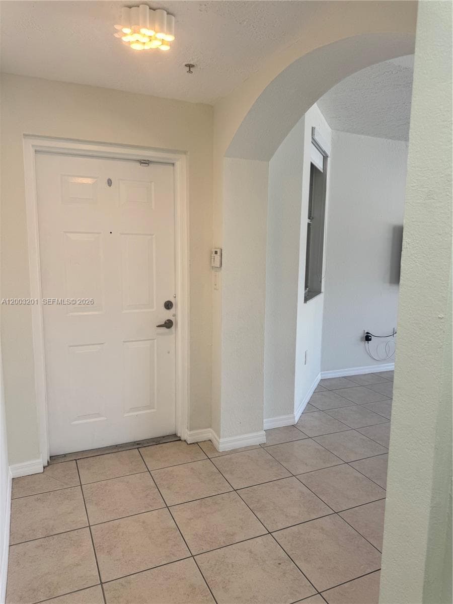 8826 W Flagler St # 102, Miami, FL 33174 — zdjęcie 2