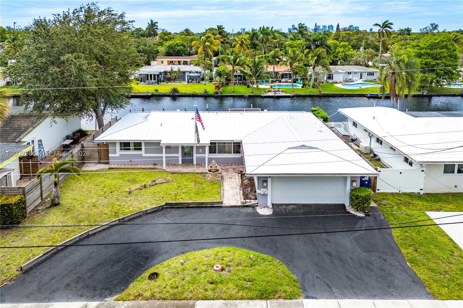 2832 NW 10th Ave, Wilton Manors, FL 33311 — zdjęcie 2