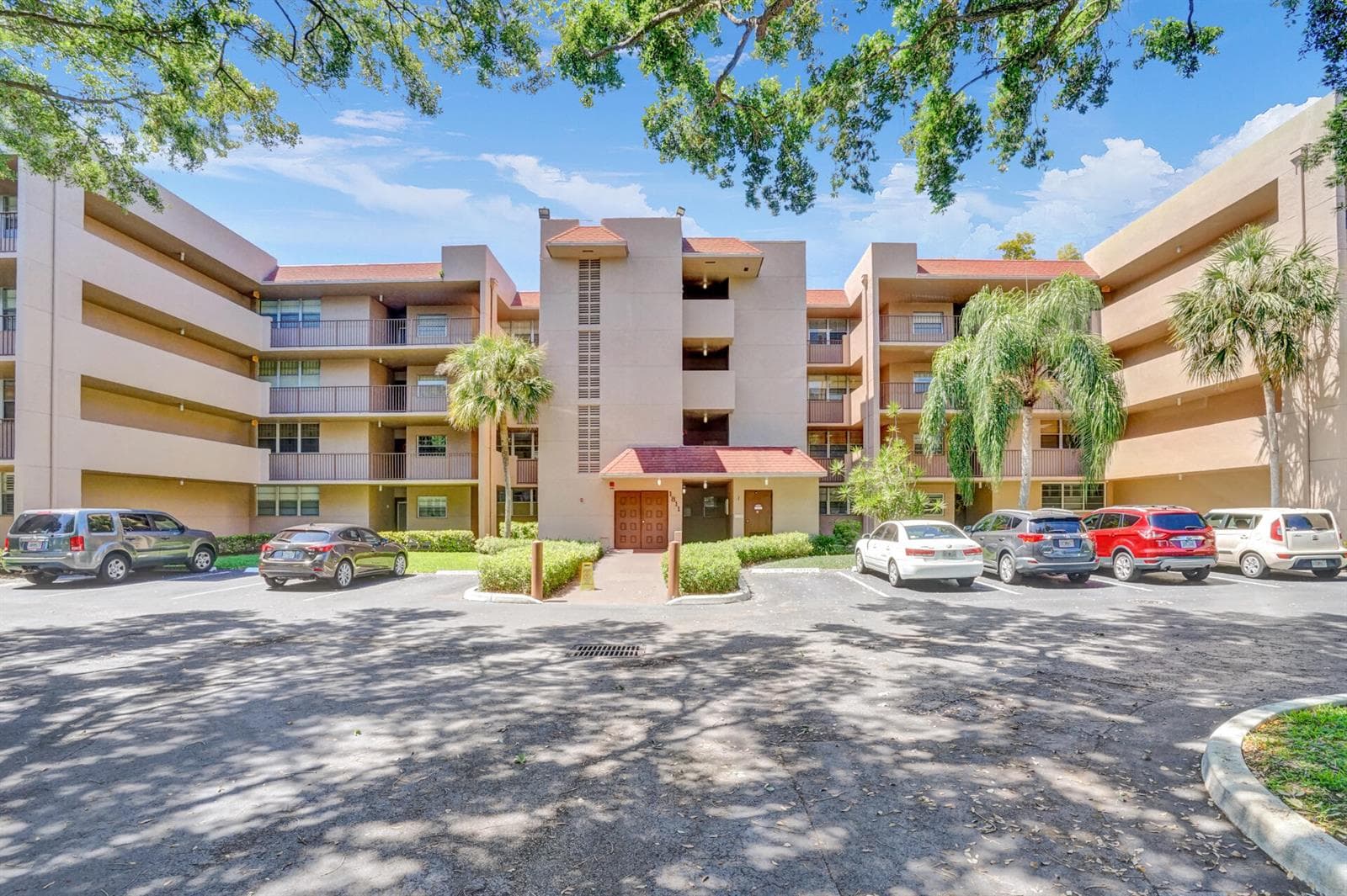 1811 Sabal Palm Drive # 203, Davie, FL 33324 — zdjęcie 2